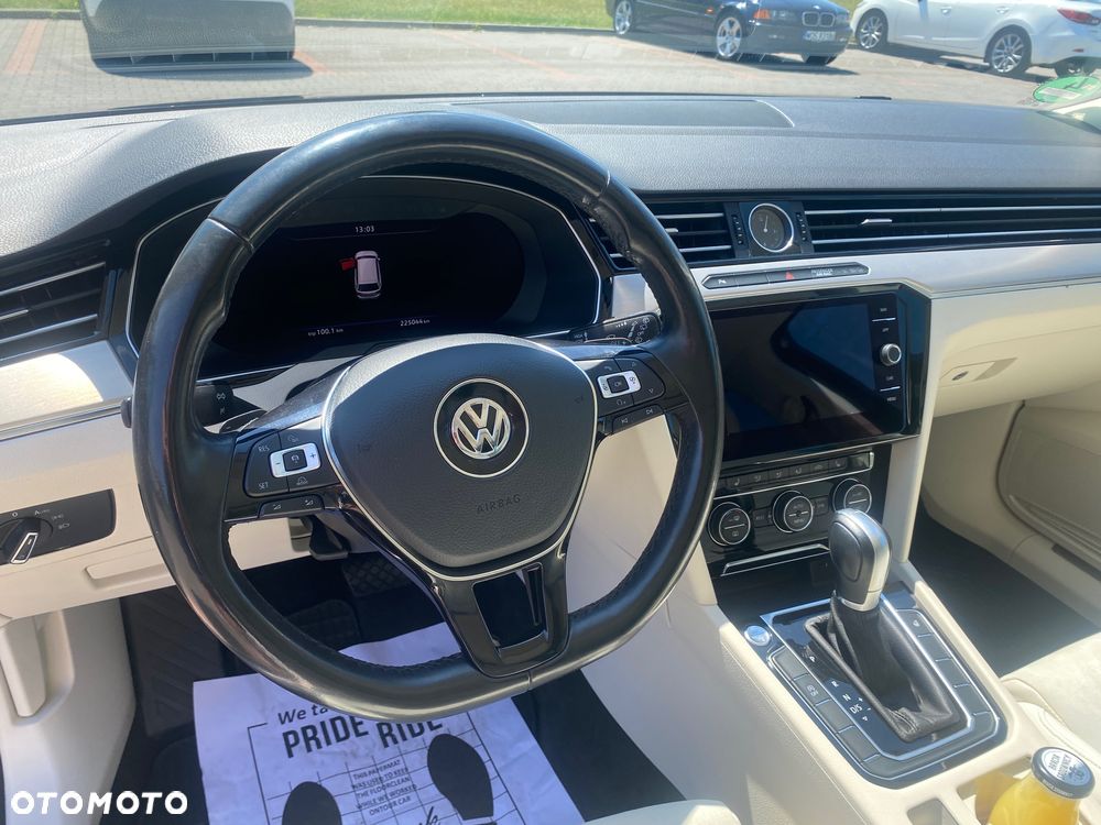 Volkswagen Passat 2.0 TDI (BlueMotion Technology) DSG Highline - 19