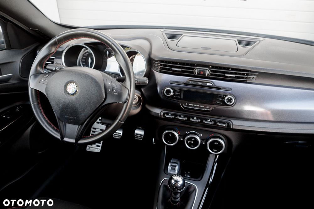 Alfa Romeo Giulietta 1.4 TB 16V Turismo - 32