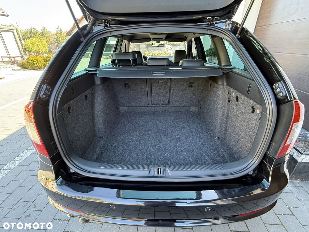 Skoda Octavia 2.0 TSI RS - 35