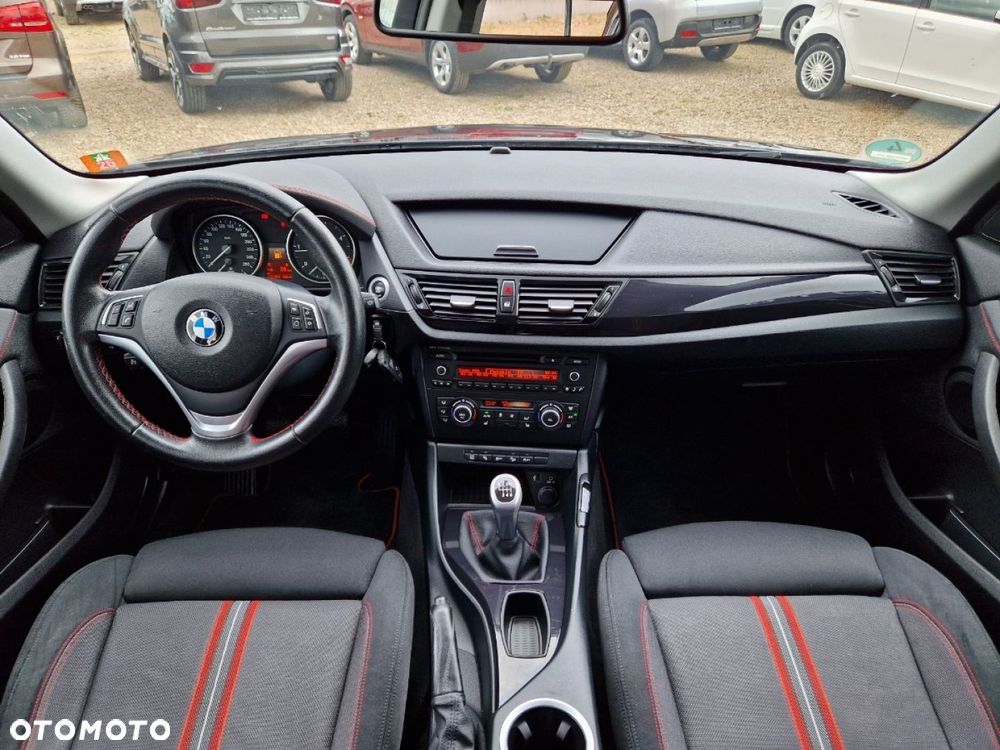 BMW X1 xDrive18d Sport Line - 7