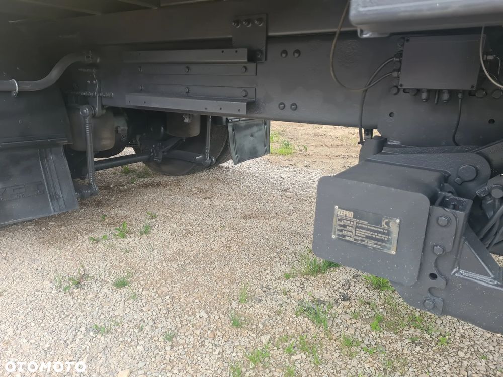 Volvo FM 410 KONTENER IZOTERMICZNY OTWIERANY BOK 18 PALET KABINA SYPIALNA - 12