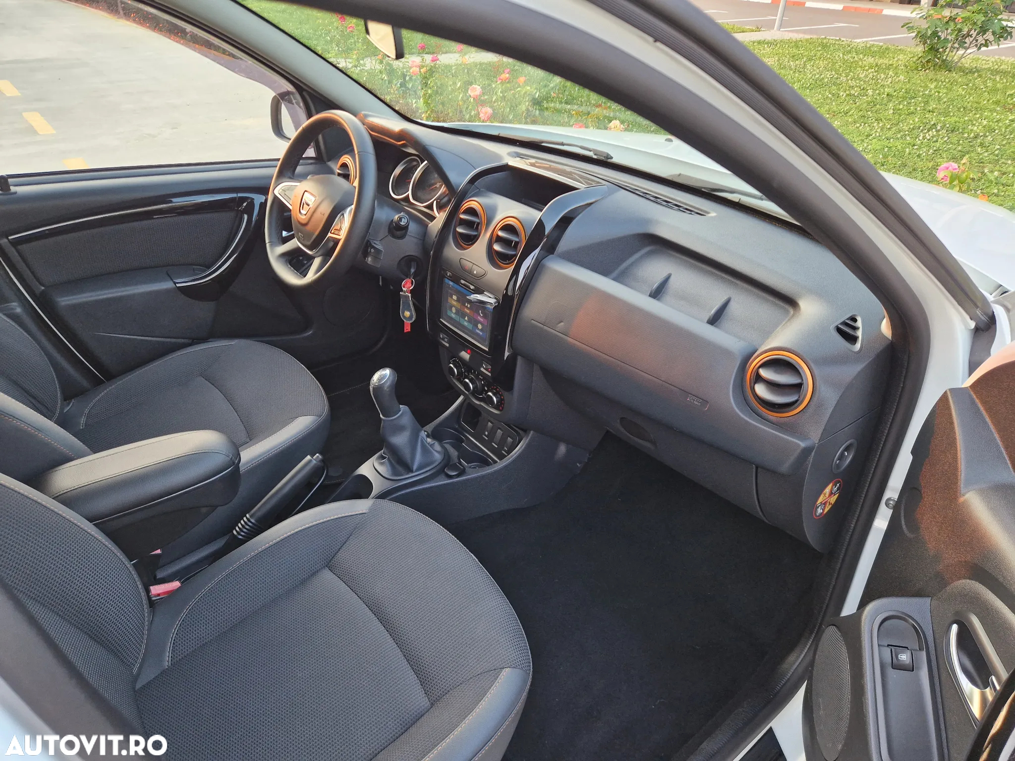 Dacia Duster 1.6 4x2 Laureate - 5