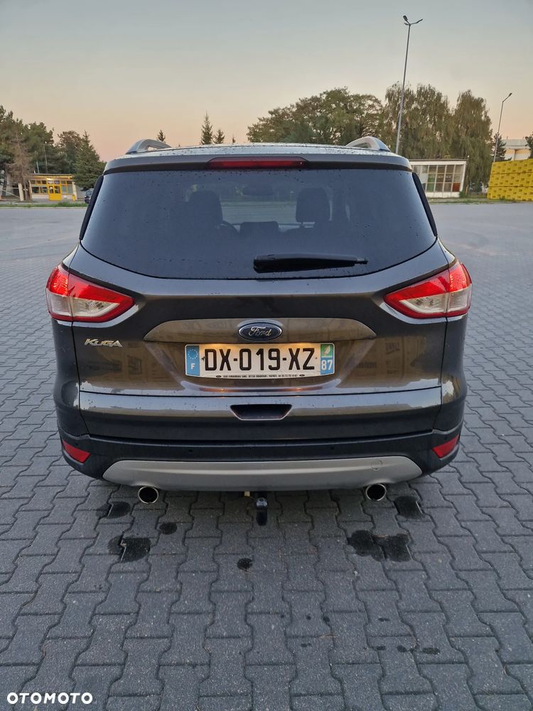 Ford Kuga 2.0 TDCi 2x4 Titanium - 8
