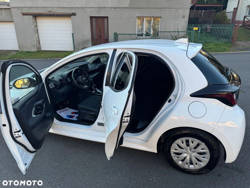 Toyota Yaris 1.5 Active - 10