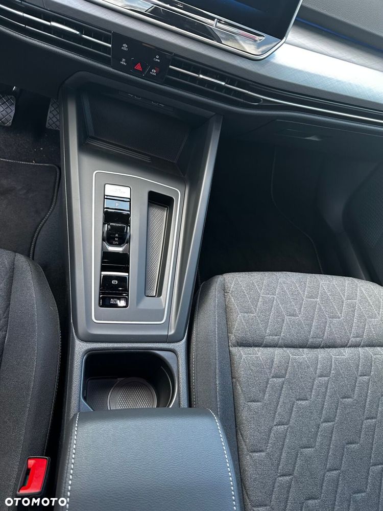 Volkswagen Golf - 20