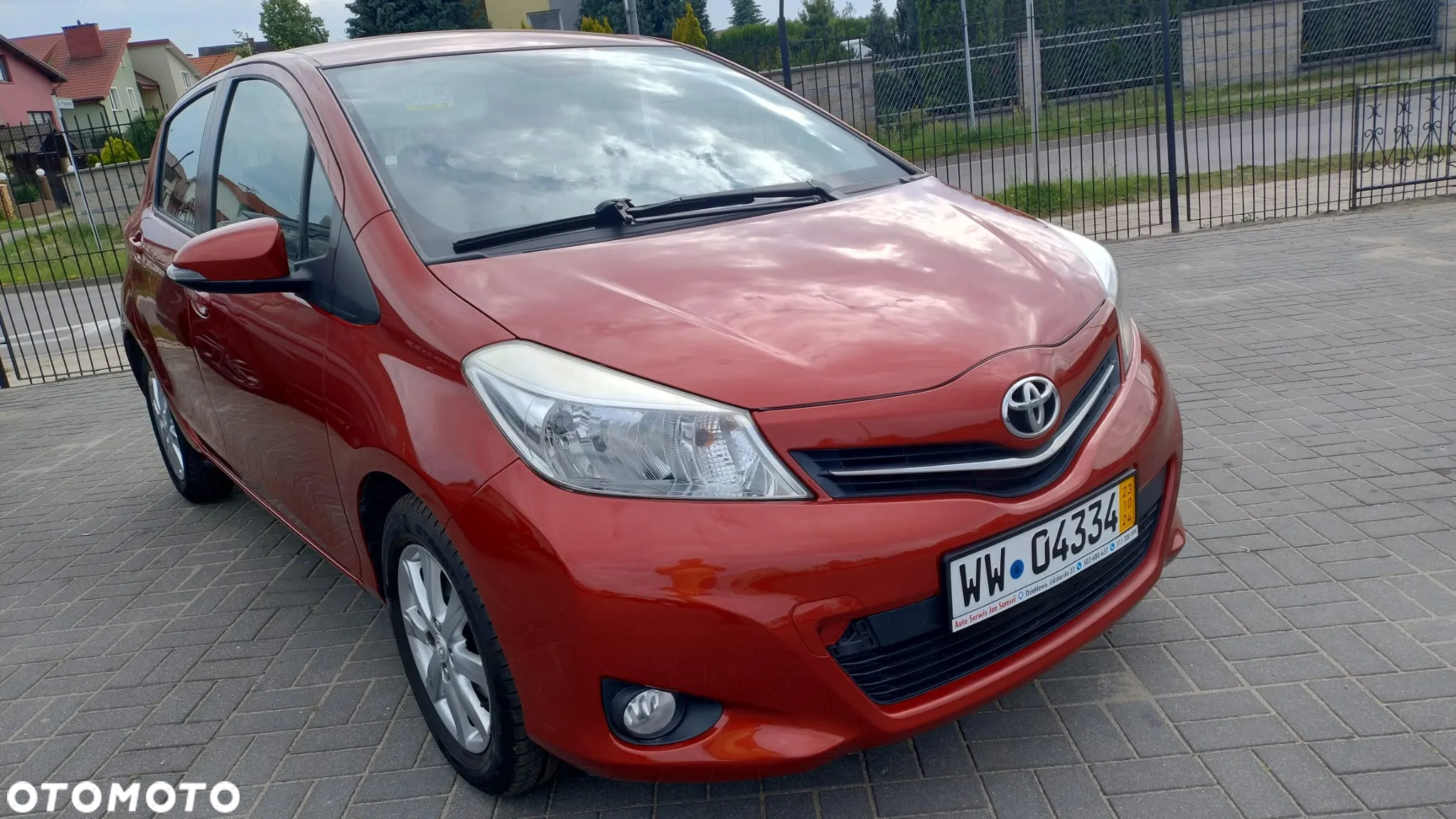 Toyota Yaris 1.0 Premium - 6