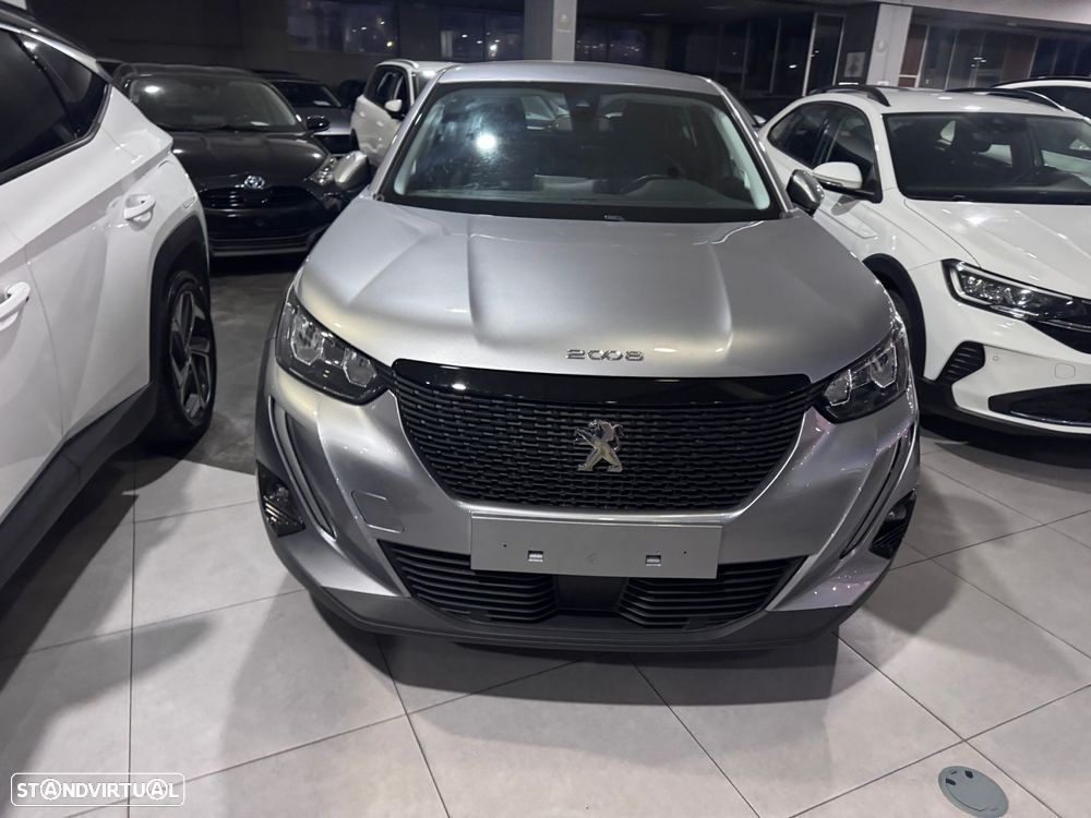 Peugeot 2008 1.2 PureTech Active EAT8 - 4