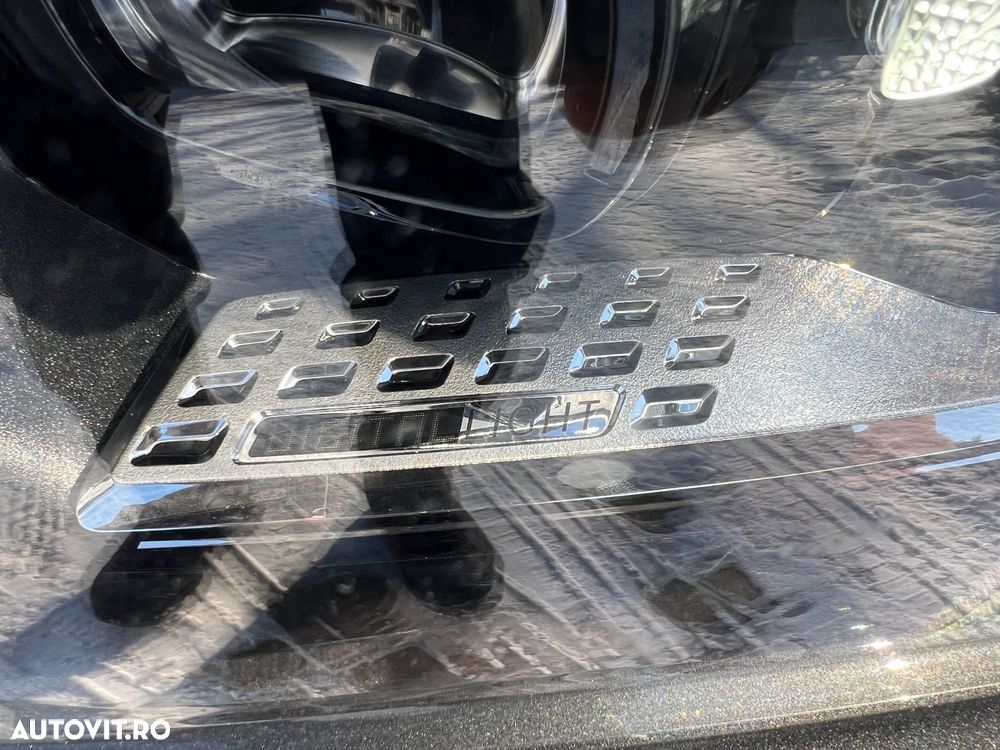 Mercedes-Benz C - 38