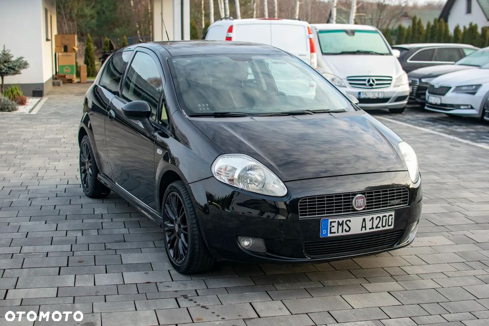 Fiat Grande Punto - 32