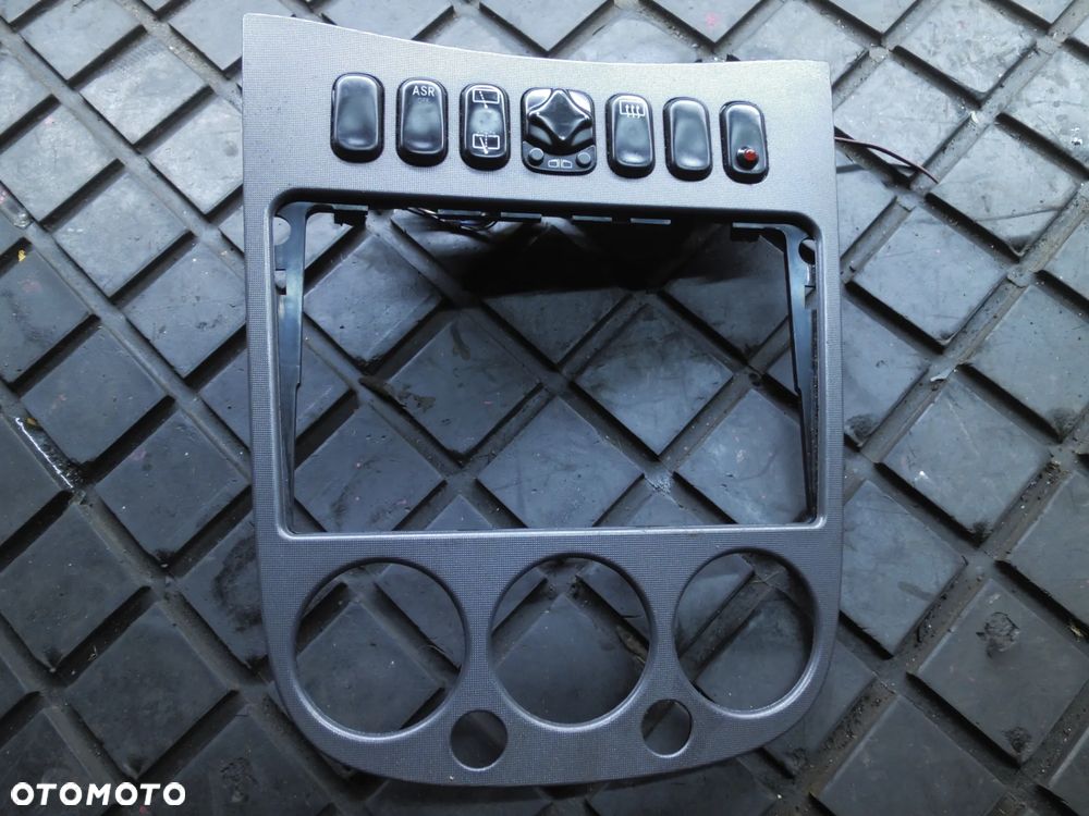 PANEL RAMKA RADIA PRZEŁĄCZNIKI KOMPLET MERCEDES W168 A KLASA 1688203610 - 1