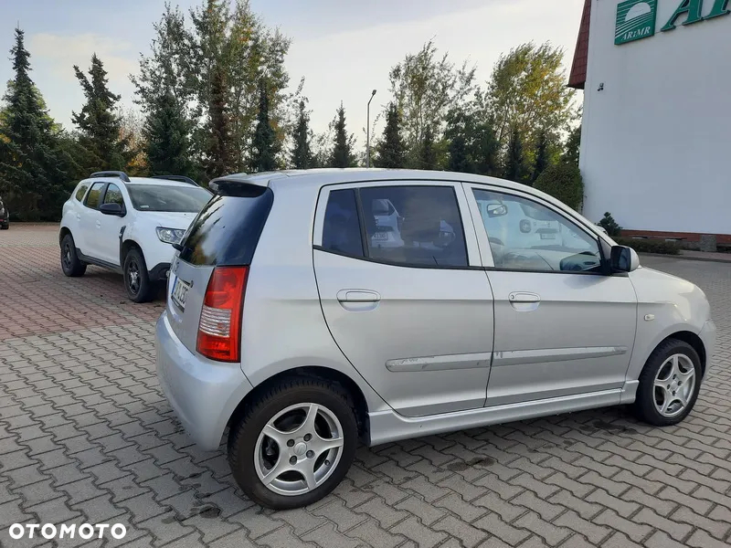 Kia Picanto - 11