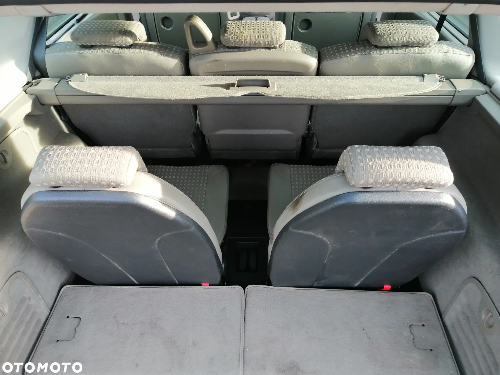 Renault Scenic ver-2-0-confort-expression - 19