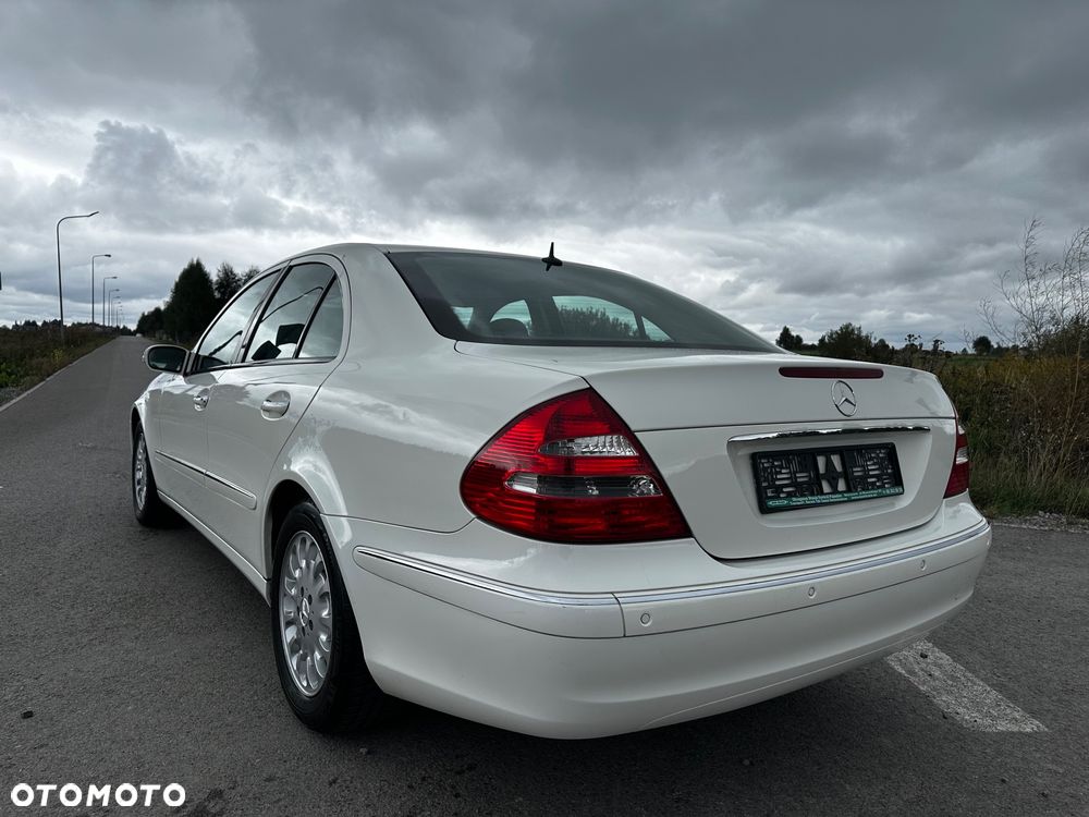 Mercedes-Benz Klasa E 350 4Matic Automatik Classic - 11