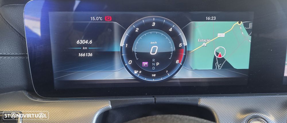 Mercedes-Benz E 220 d AMG 7L - 11