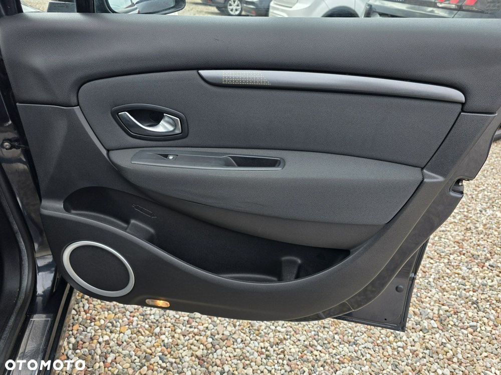 Renault Scenic dCi 110 LIMITED - 38