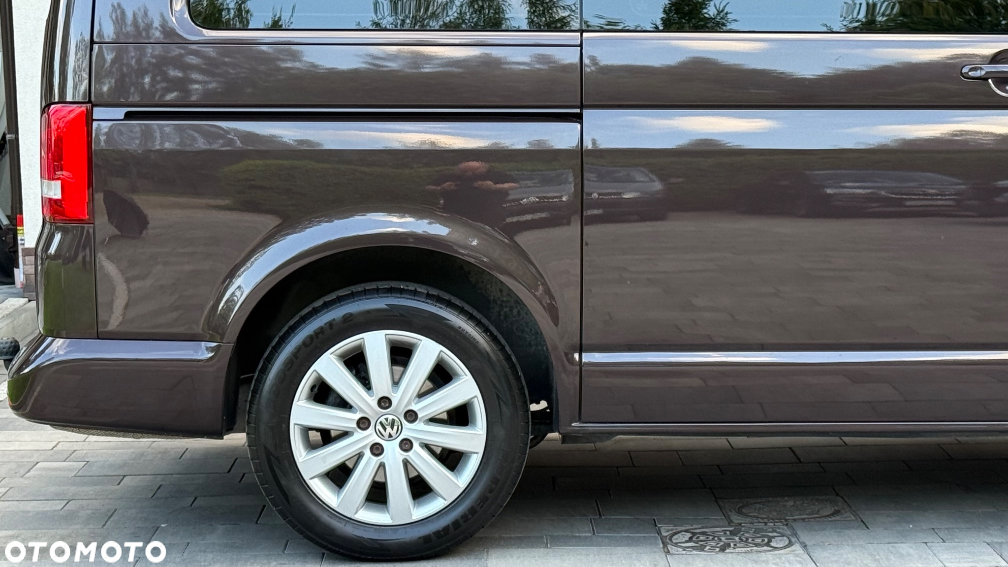 Volkswagen Multivan - 21