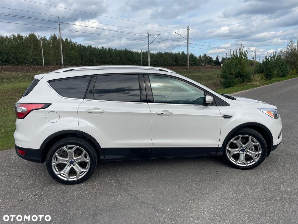 Ford Kuga - 4