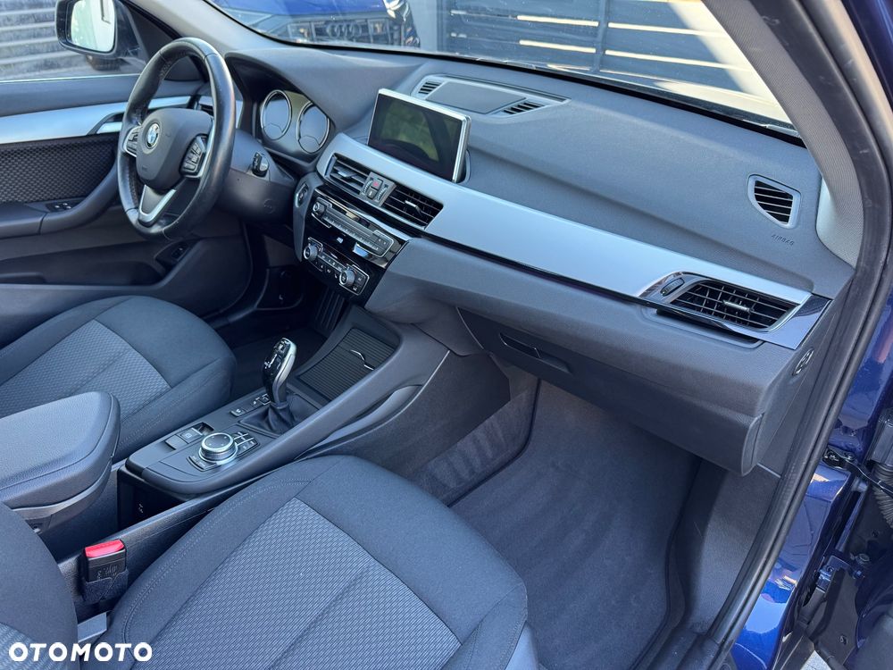 BMW X1 xDrive20i Advantage sport - 23