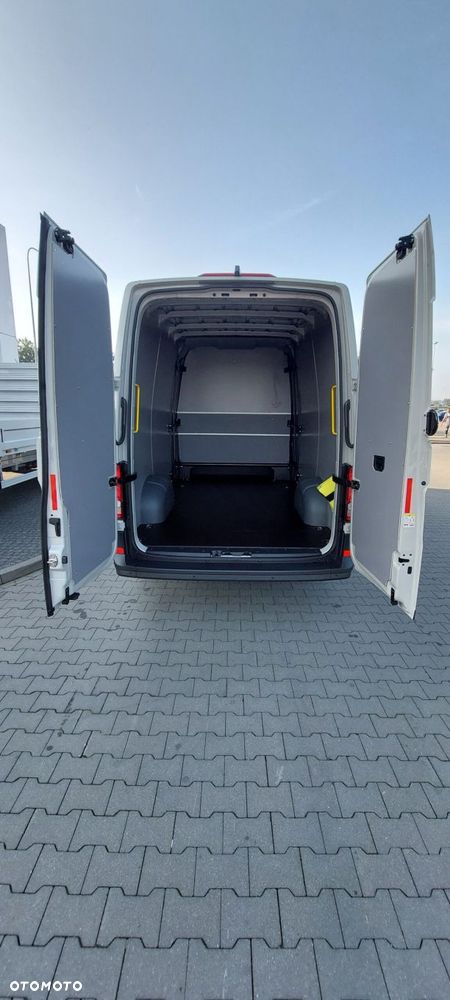 Volkswagen Crafter Furgon - 9