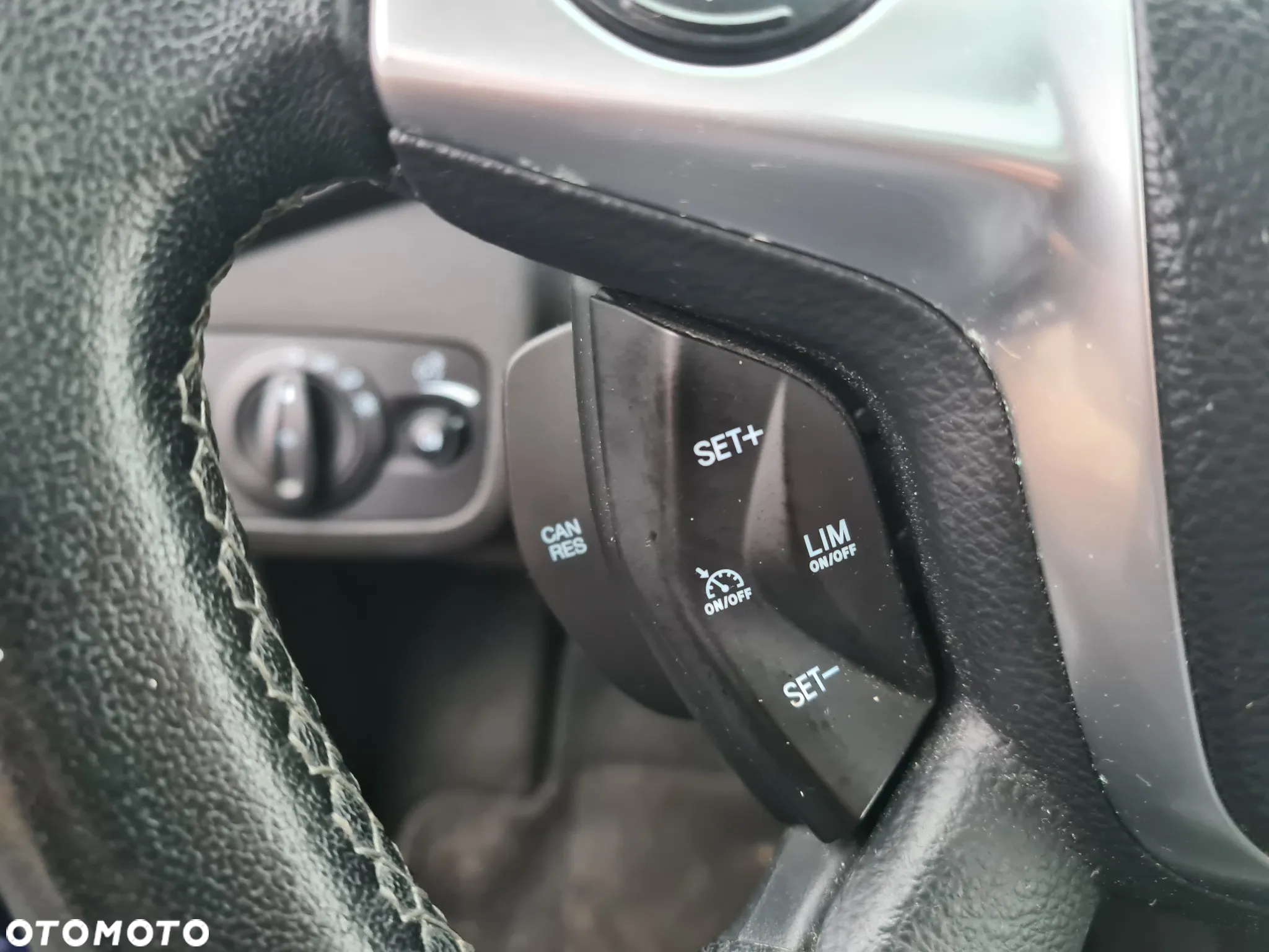 Ford Kuga 2.0 TDCi AWD ST-Line - 33