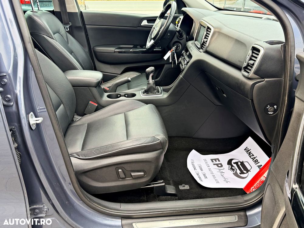 Kia Sportage 1.7 CRDI 2WD Dream-Team Edition - 17