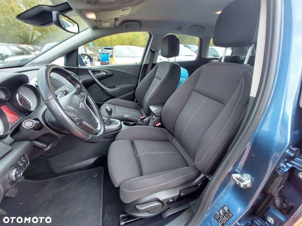 Opel Astra - 11