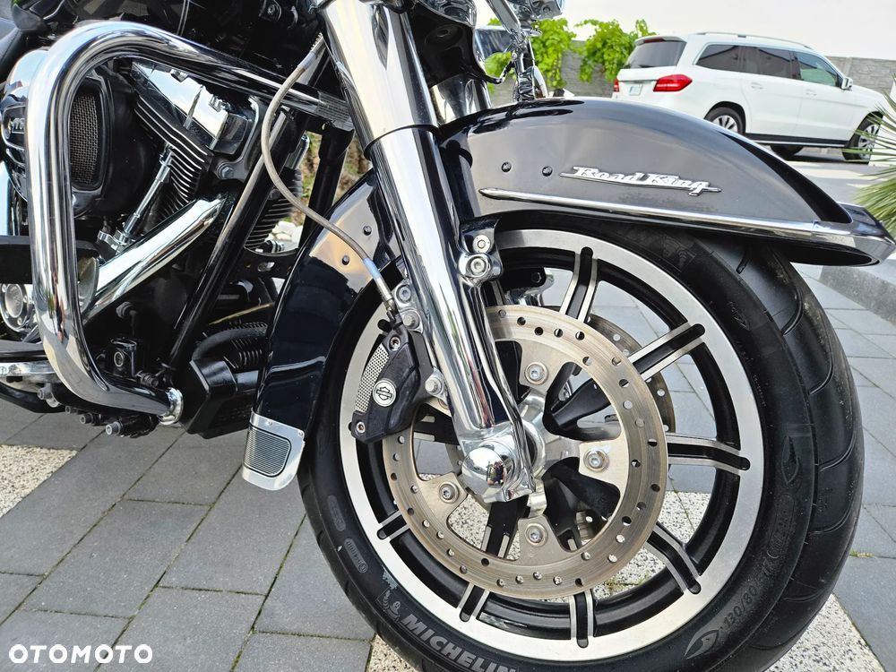 Harley-Davidson Touring Road King - 14