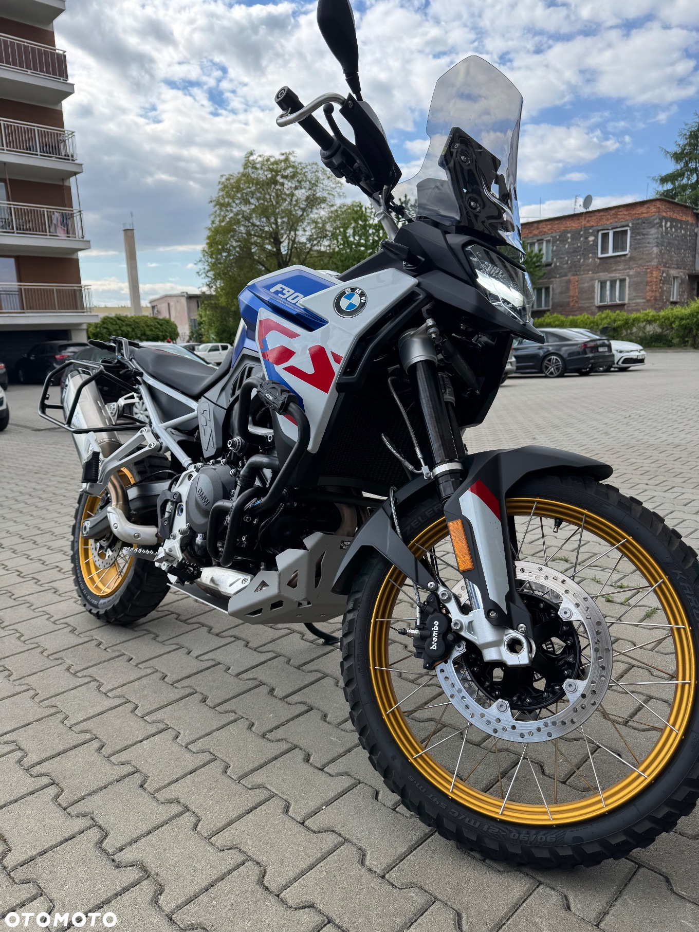 BMW F