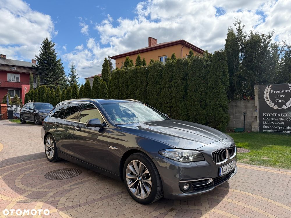 BMW Seria 5 525d xDrive Luxury Line - 1