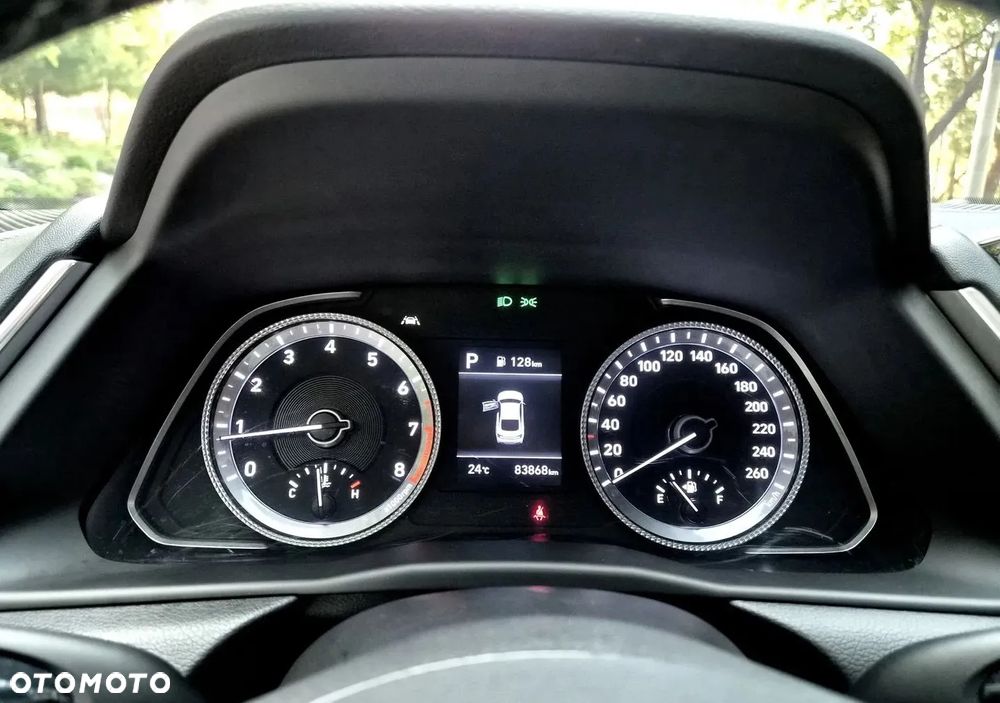 Hyundai Sonata - 14