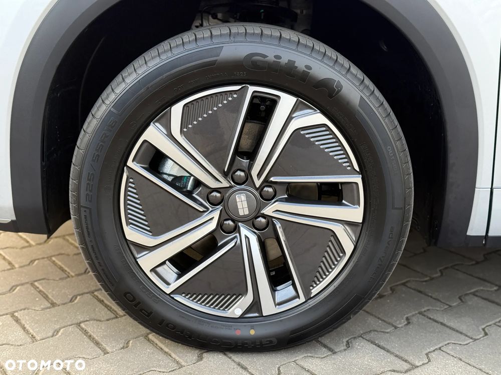 Geely Starray EM-i 1.5 PHEV Pro - 32