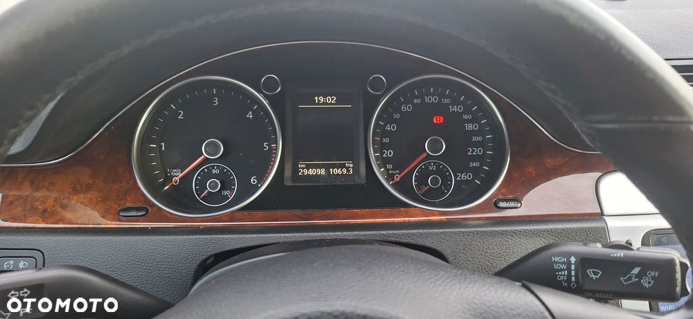Volkswagen Passat 2.0 TDI DPF Highline DSG - 17