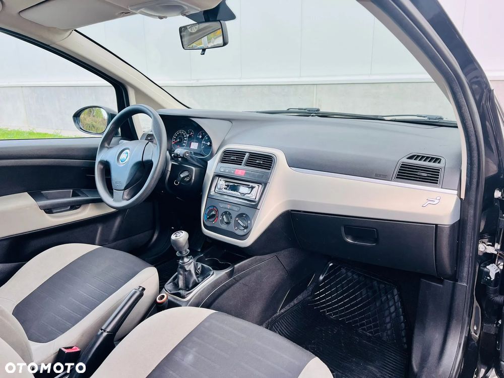 Fiat Grande Punto 1.4 8V - 24