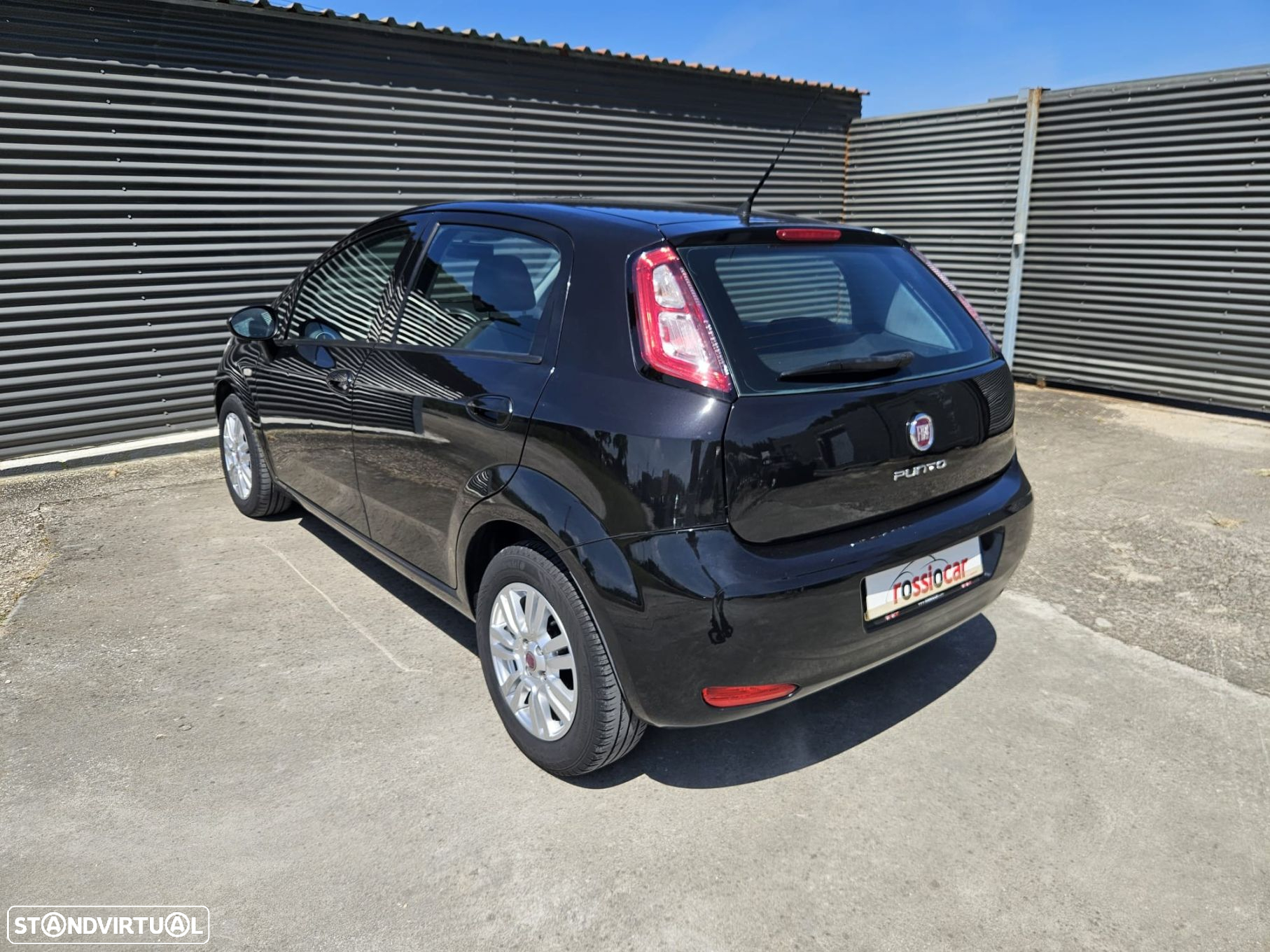 Fiat Punto 1.3 M-Jet Lounge S&S - 12