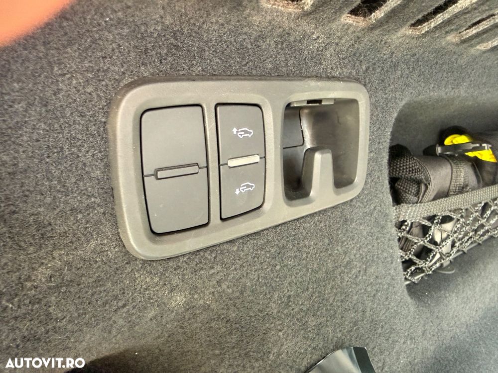 Audi SQ8 - 28