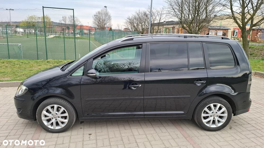 Volkswagen Touran - 2
