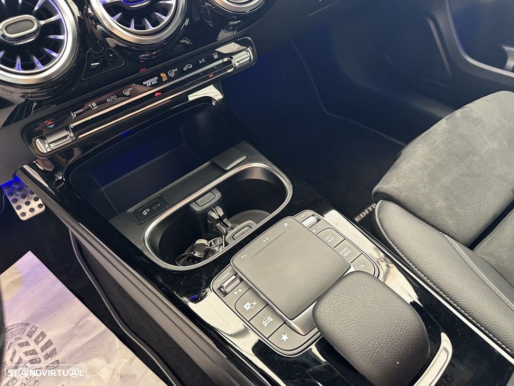 Mercedes-Benz A 250 e 8G-DCT AMG Line - 19