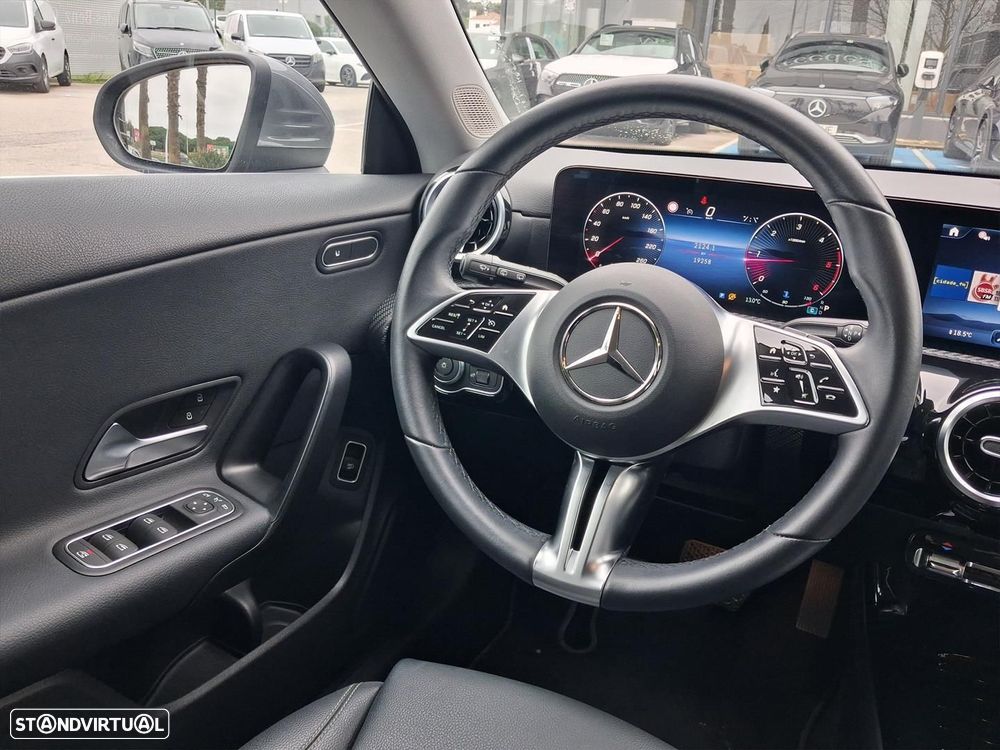 Mercedes-Benz CLA 180 d Shooting Brake Style Plus Aut. - 14