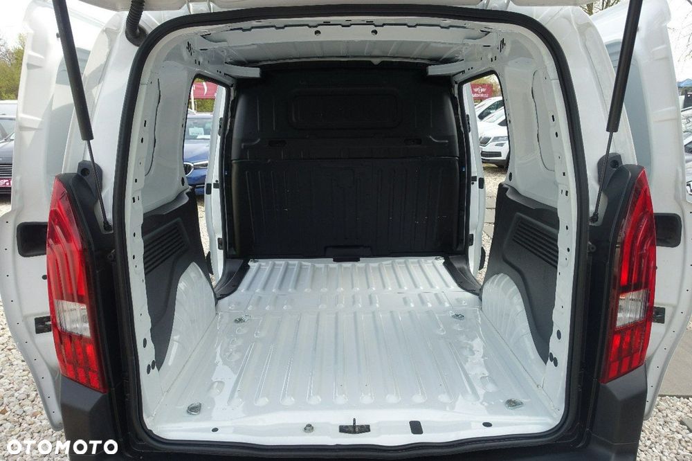 Peugeot Partner - 11