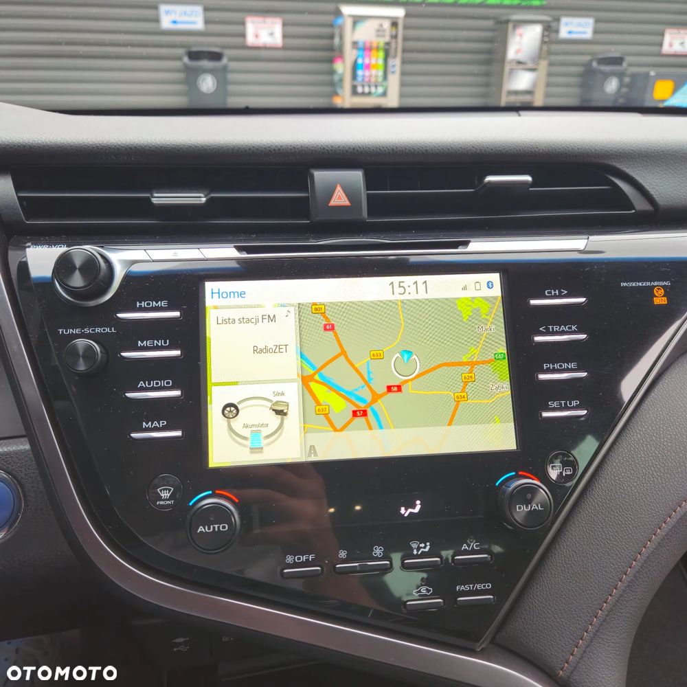 Toyota Camry - 21