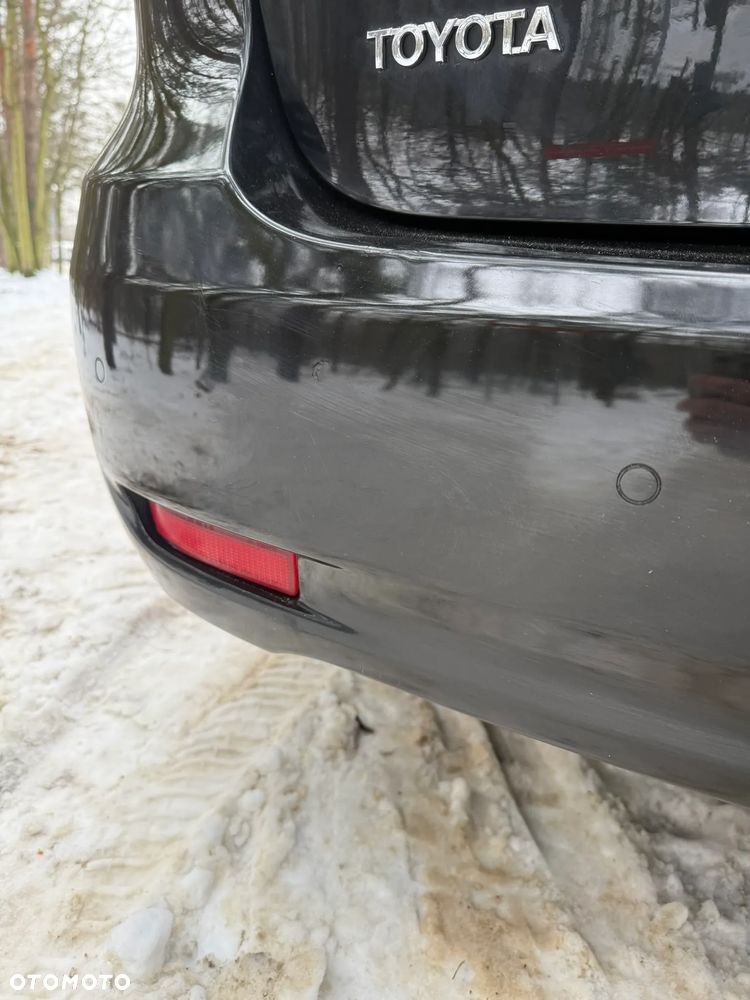 Toyota Avensis 2.2 D-4D Premium - 32