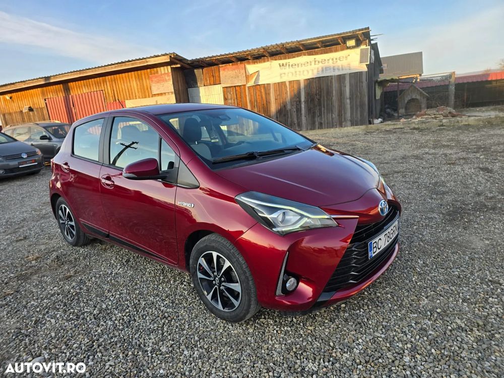 Toyota Yaris 1.5 VVT-i HSD Active - 2