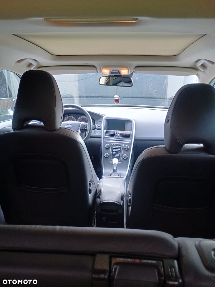 Volvo XC 60 D4 Geartronic Summum - 9