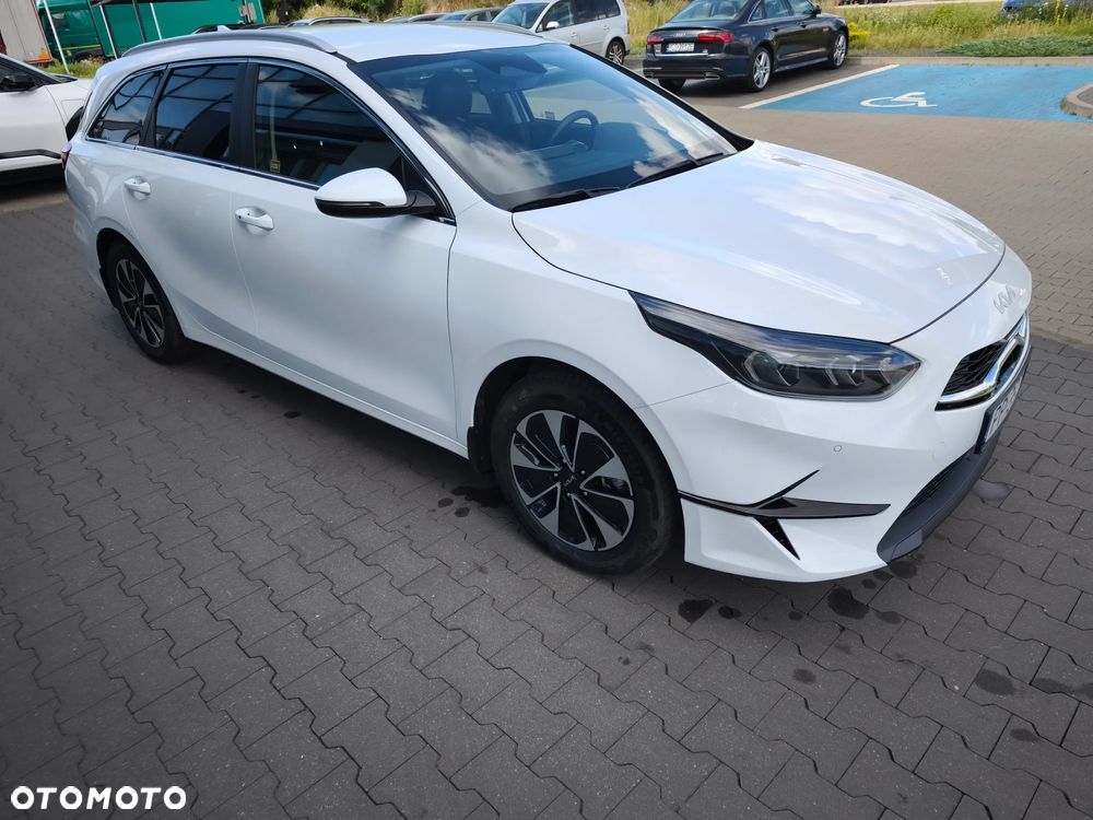 Kia Ceed 1.5 T-GDI Tribute DCT - 1