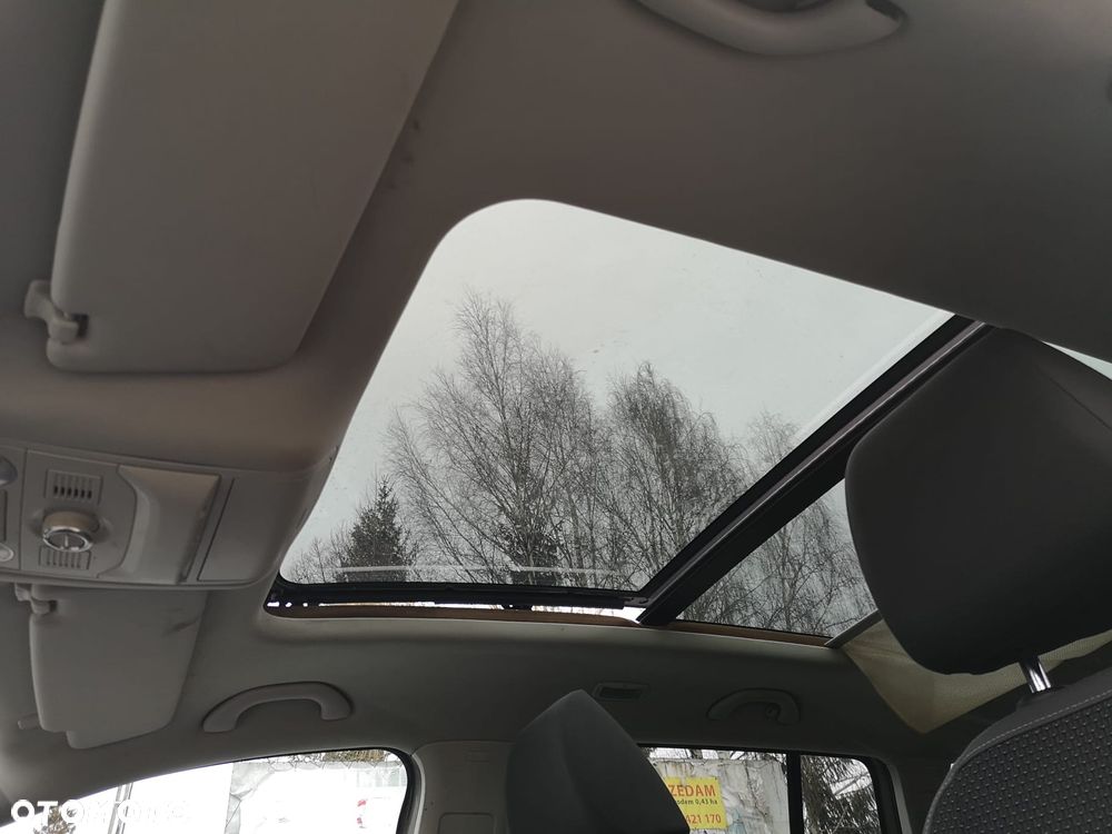 Volkswagen Touran 1.6 TDI DPF Trendline - 24