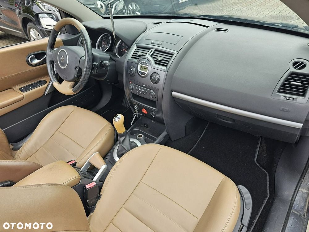 Renault Megane 1.6 Avantage - 31