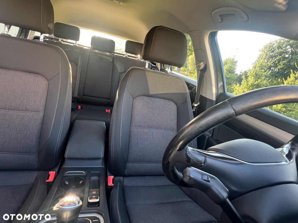 Volkswagen Passat 1.6 TDI BMT Comfortline - 23