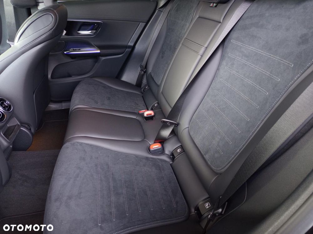 Mercedes-Benz GLC - 10