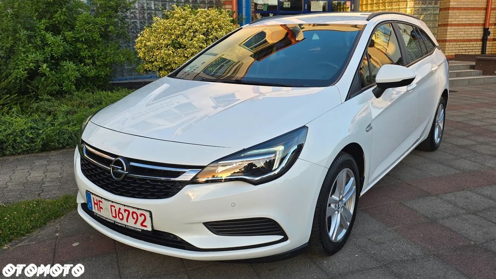 Opel Astra - 1