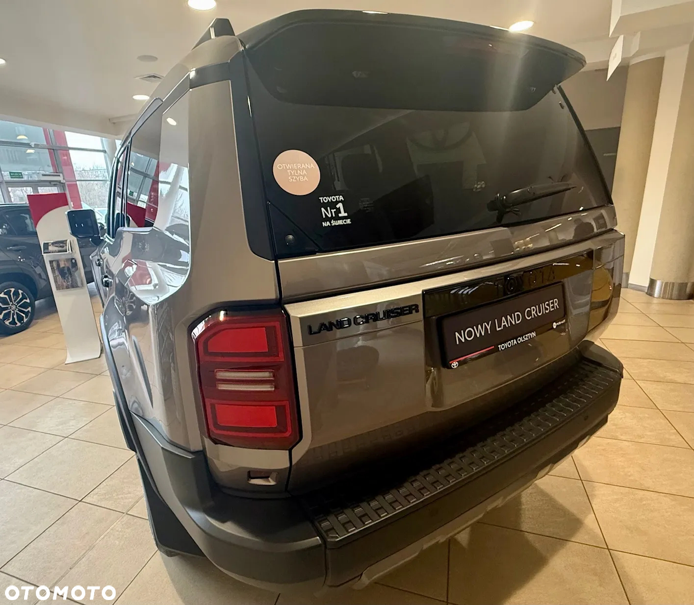 Toyota Land Cruiser LC 2.8 D-4D Invincible - 3